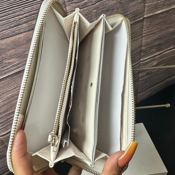 Kate Spade Las Vegas Icon Daycation Neda Continental - Picture 5 of 5